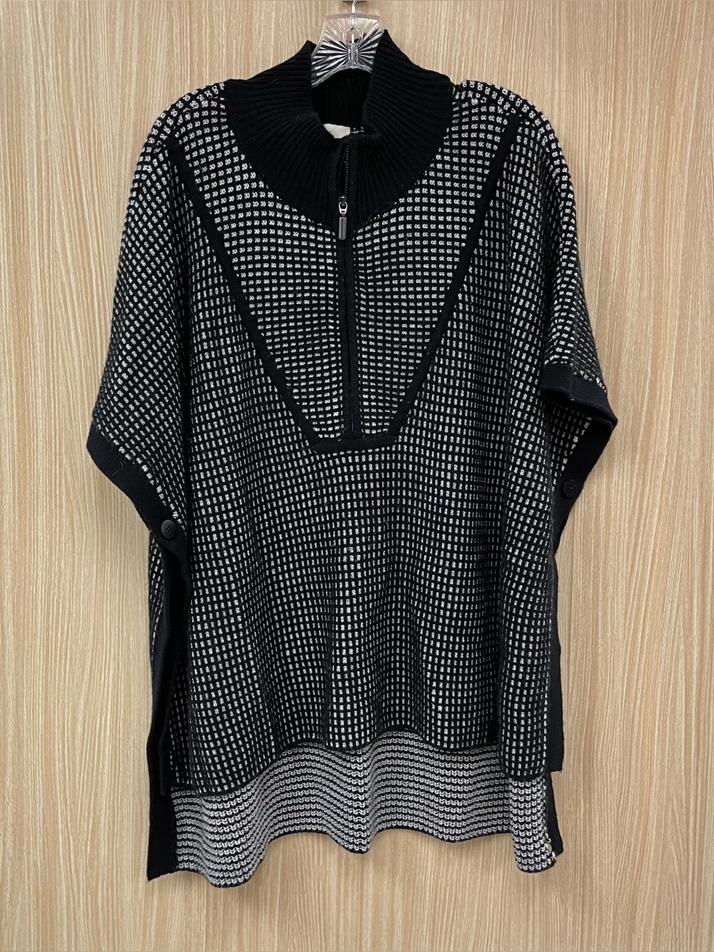 Elk Black Poncho Size One Size
